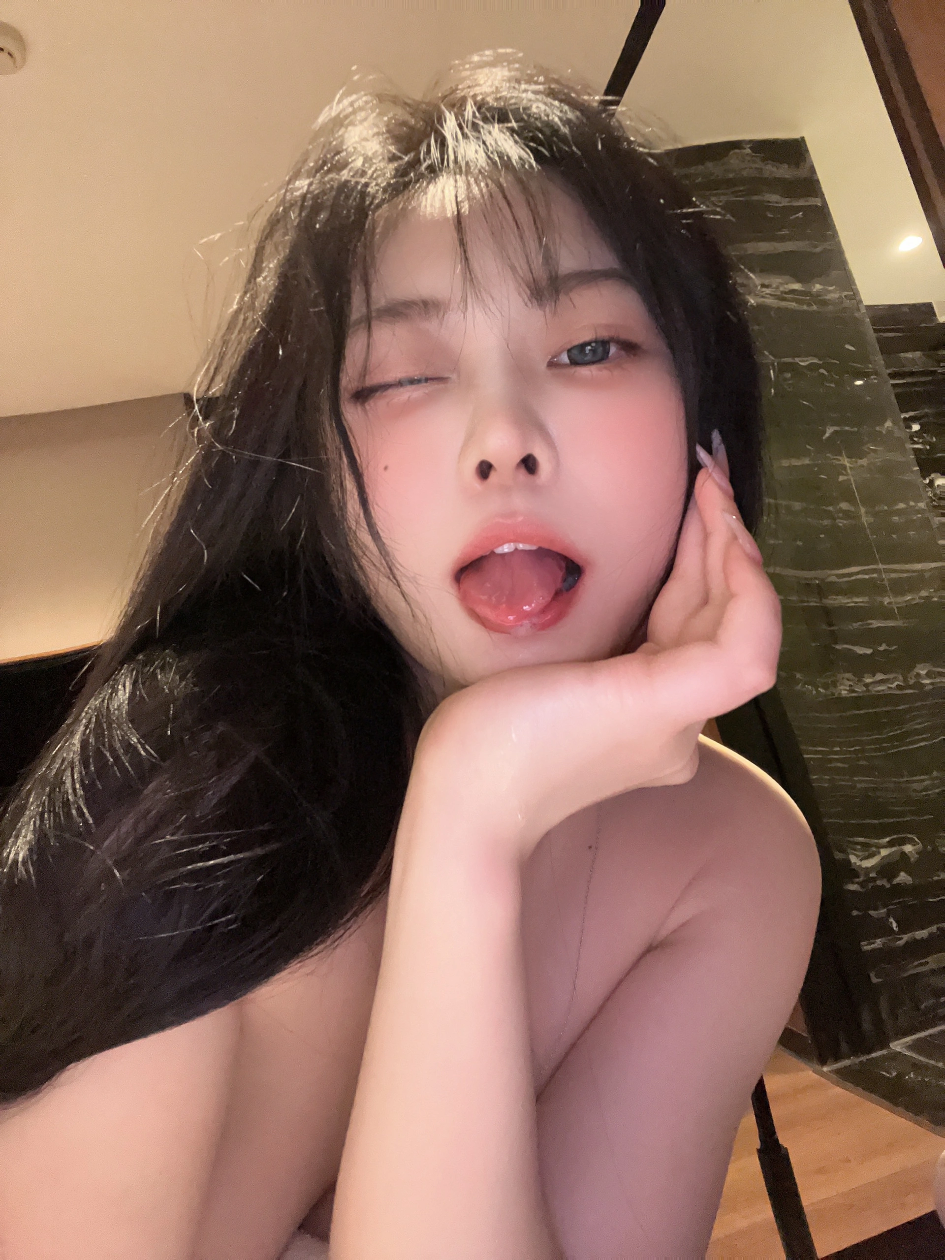 041.左公子666微密圈 –  俏皮女娃 2